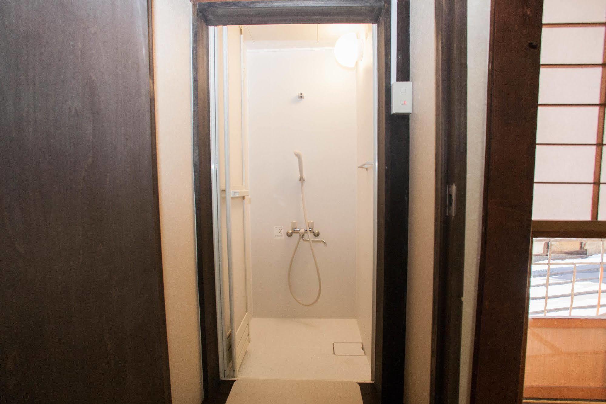 Guesthouse Omotenashi Kyoto Dış mekan fotoğraf